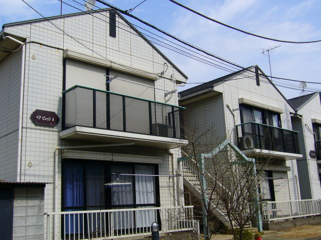 ペアビレッジA 102